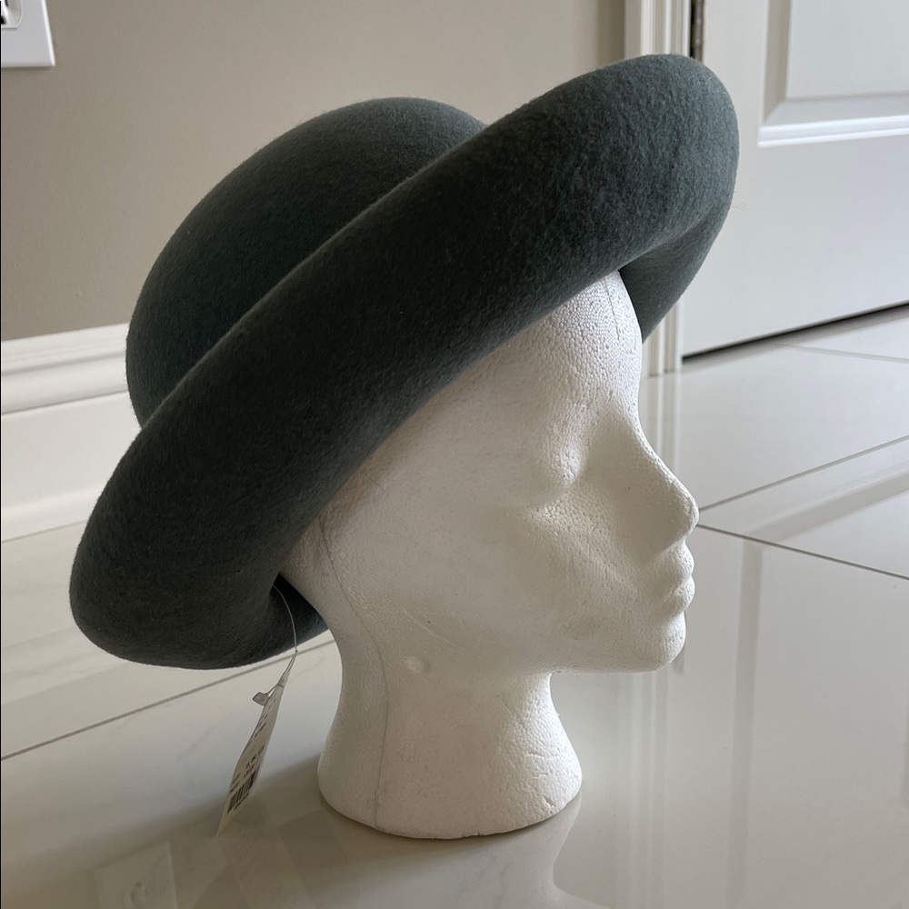 Elegant Laura Ashley Women's Wool Hat in Tarragon Green